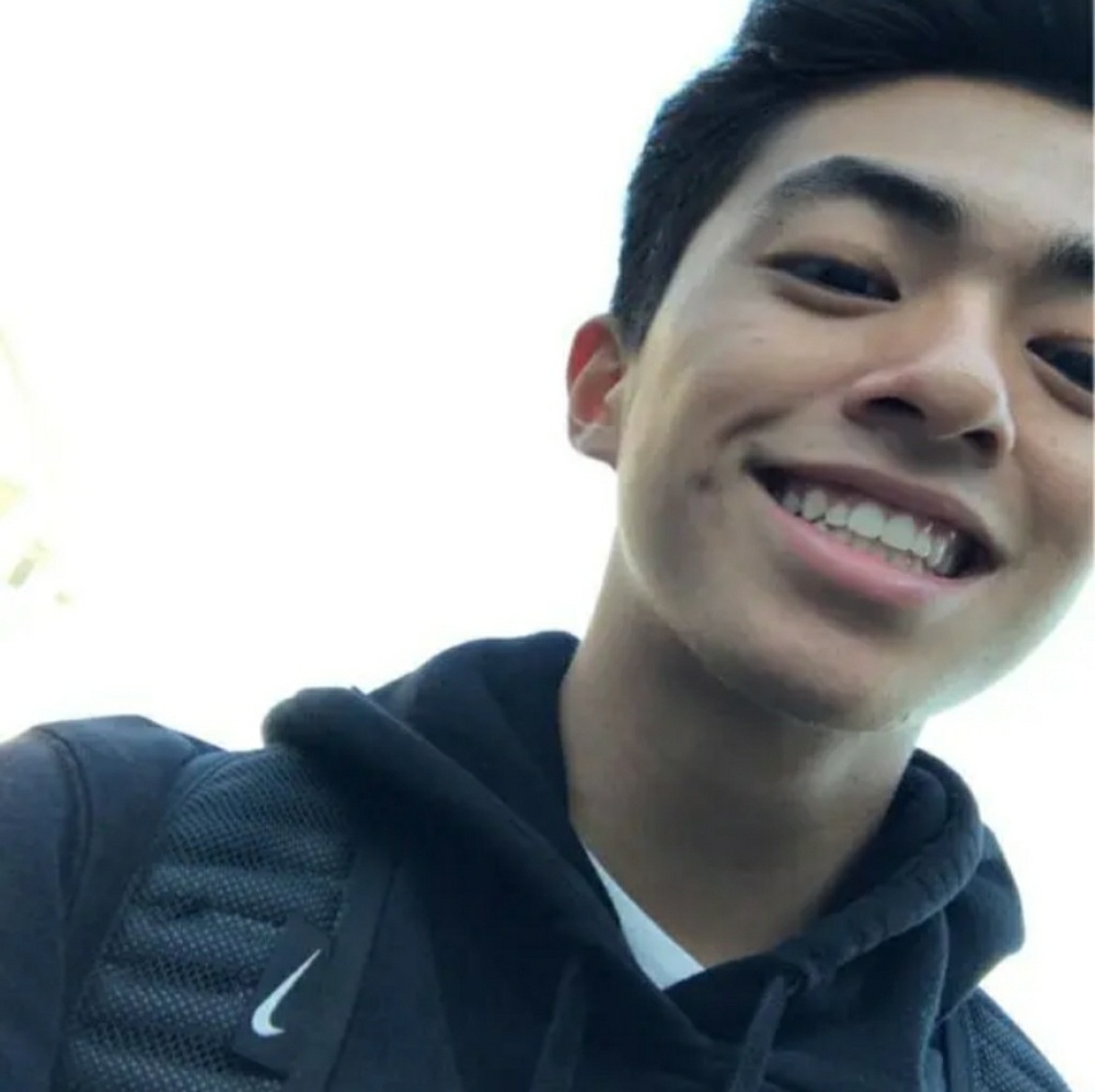 Meet your Posher, Dee